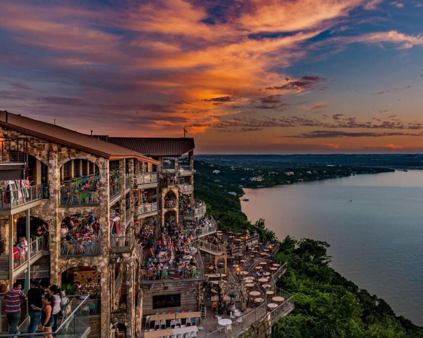 Luxe & Comfy Lake-View Gem Near Steiner Ranch Villa Austin Buitenkant foto